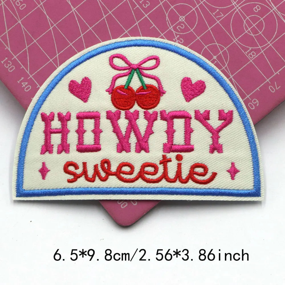 1PC Christmas Patches Iron on Patches For Clothing Chenille Embroidered Patch DIY Applique Patches With Gold Edge Patch