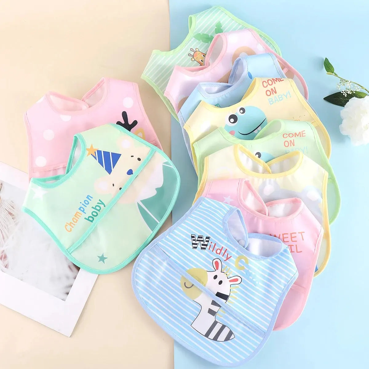Random 5pcs Cartoon Animals Waterproof Baby Saliva