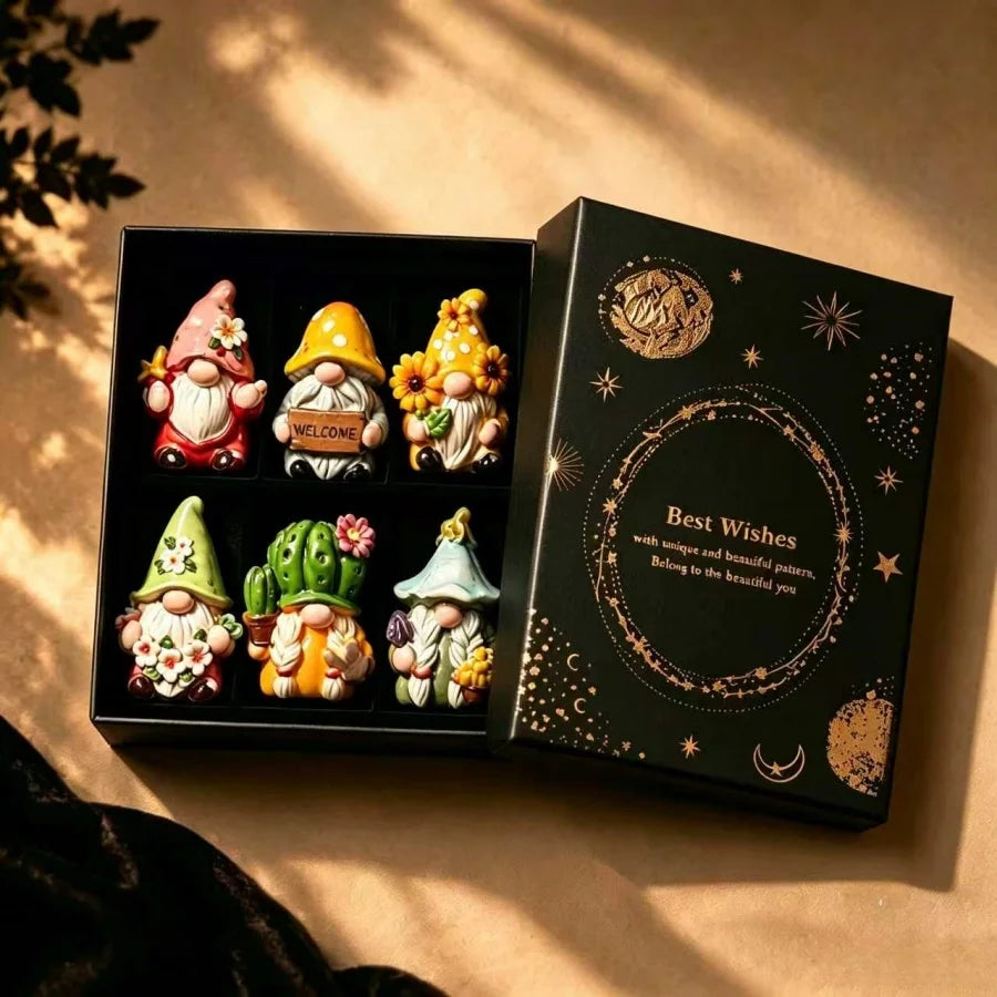 Halloween Witch Mini Dwarf Resin Figurine, with gift box, suitable for shelves, garden bonsai, party decoration and as a gift.