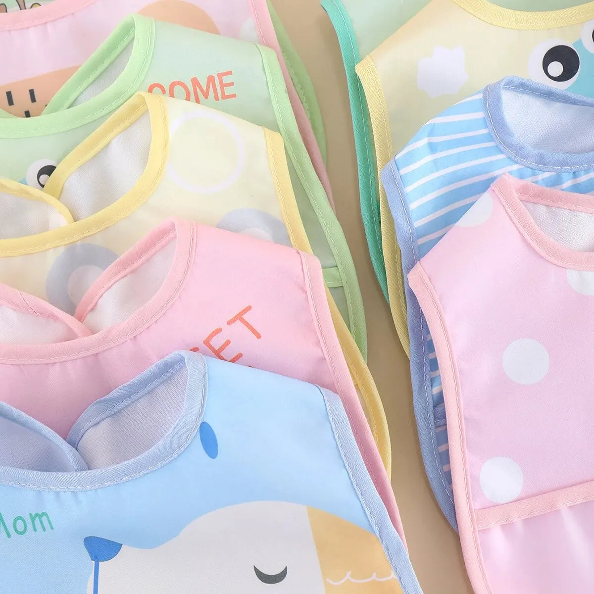 Random 5pcs Cartoon Animals Waterproof Baby Saliva