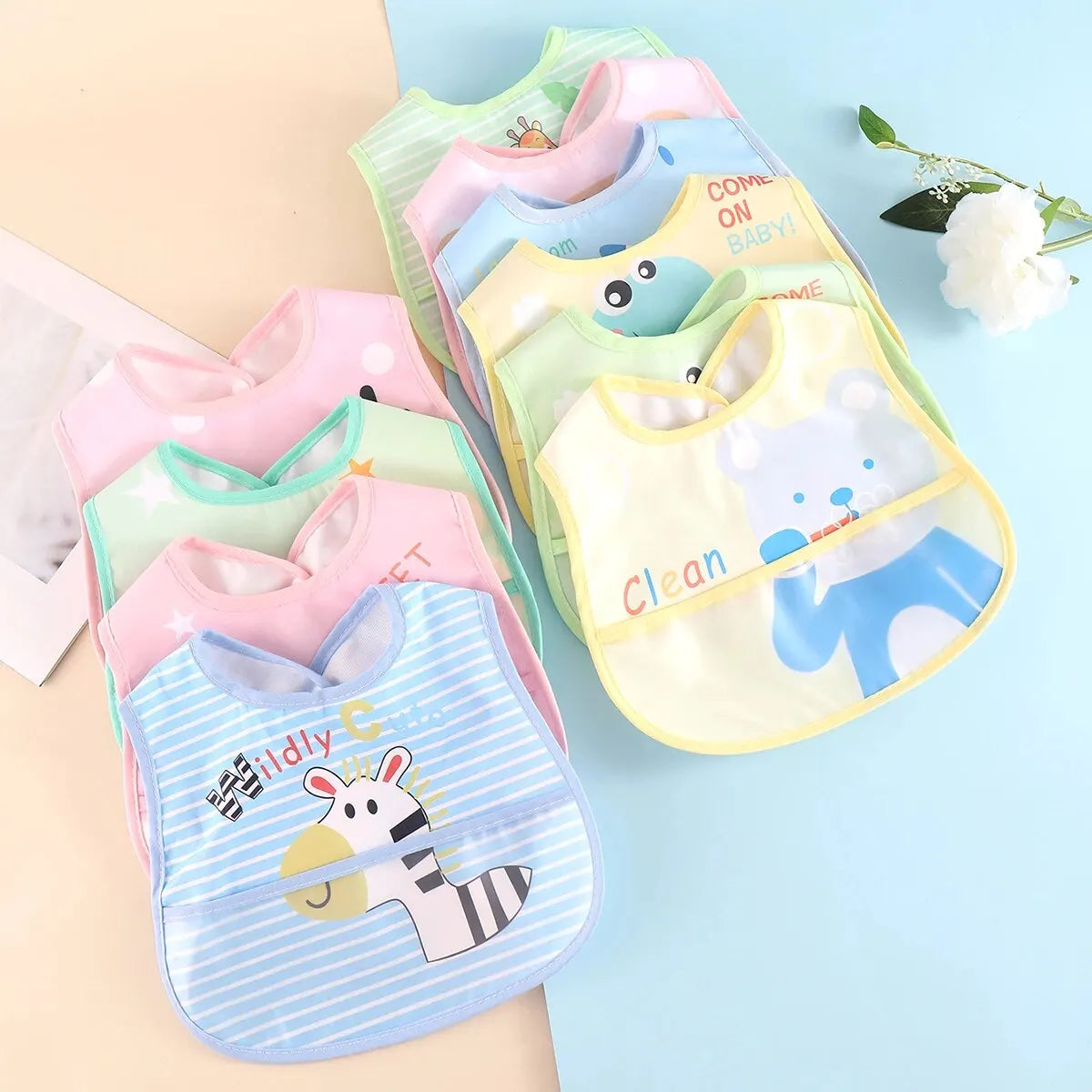 Random 5pcs Cartoon Animals Waterproof Baby Saliva